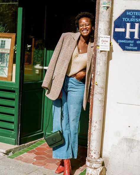 Nam SU on Instagram: “SUNNY DAY @rouje ❤️ #madamesoleil #smileeveryday” How To Be French, Outfits Blazer, Smile Everyday, Fashion Forever, September 22, Warm Autumn, French Girl, Sunny Day, Parisian Style