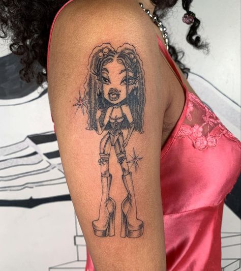 Curly Hair Bratz, Bratz Doll Tattoo Ideas, Doll Tattoo Ideas, Bratz Doll Tattoo, Bratz Tattoo, Bratz Black, Couples Tattoos, Arm Tats, Doll Tattoo