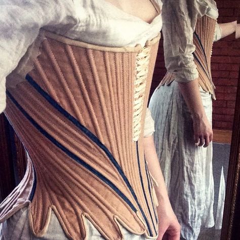 As promised, here is the blog post on the making of my new 1780s linen stays. I began draping the pattern on April 3, and finished building ... 1780s Stays, Modern Corset, Homemade Jelly, 18th Century Dress, Corset Costumes, 18th Century Costume, 18th Century Clothing, Corset Pattern, Boned Corsets