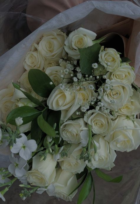 #whiteflowers #roses #bouquetinspo #flowerinspo Nikkah Flowers, White Bouquet, White Flowers, Roses, Flowers, Pins, White, Quick Saves