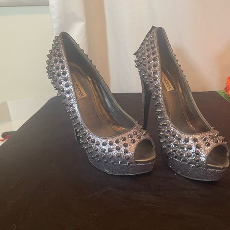 Steve Madden Awwsome Spiked Heels Size 8m Nwt Color: Pewter Super Sexy Spiked Heels. See Photos For More Measurements. Shipped From A Smoke Free Home. Shipped Same/Next Day. 2000s Heels, Zebra Heels, Spiked Heels, Steve Madden High Heels, Plaid Heels, Steve Madden Pumps, Goth Shoes, Taupe Heels, Black Stiletto Heels