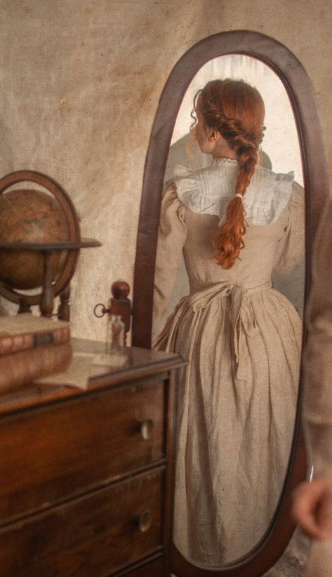 Dress : Little Women Atelier Follow AnnesVintageDiary on instagram for more 🤎 Anne Of Green Gables 1985 Aesthetic, Anne Of Green Gables Hairstyles, Little Women Atelier, Little Women Inspired Outfit, Little Women Photoshoot, Beth March Aesthetic, Beth Little Women, Anne Core, Green Gables Aesthetic