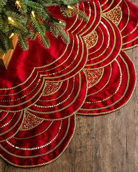 Red Christmas Tree Skirt, Skirts Patterns, Christmas Tree Skirts Patterns, Beaded Tree, Tree Skirt Pattern, Slim Tree, Christmas Tree Skirts, Black Christmas Trees, Classic Aesthetic