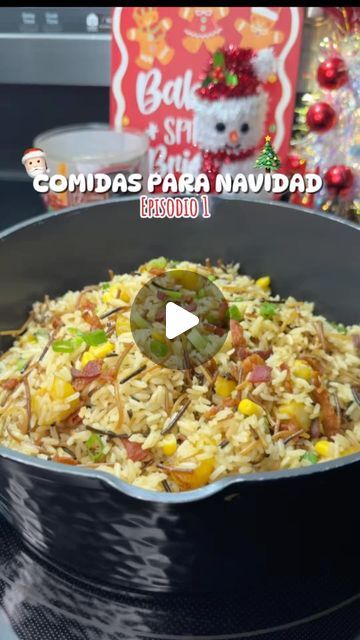 Leslie ✨ on Instagram: "Sígueme para que no te pierdas ni una🎄🎅🏻🫶🏻
#comidasparanavidad #recetasfaciles #dominicana" Homemade Fried Rice, Mixed Veggies, Arroz Frito, Chicken Fried Rice, 3 Eggs, Chicken Fried, Fried Rice Recipe, Teriyaki Sauce, Garlic Paste