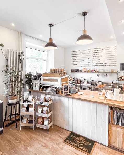 The 5 best coffee shops in Zurich | Coffee & Space Gen Z Coffee Shop, Swiss Coffee Interior, Coffee Shop Aesthetic Interior Design, Small Coffee Shop Ideas, Swiss Interior Design, Cool Coffee Shops, Artisan Cafe, Bakery Shop Interior, Coffee Interior