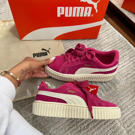 2024 Sneakers, Trendy Womens Shoes, Pretty Shoes Sneakers, Shoes Outfit Fashion, Shoe Wishlist, Shoe Inspiration, Shoe Inspo, Aesthetic Shoes, Pink Sneakers