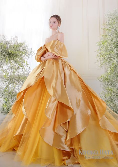 Long Yellow Dress, Beauty And The Beast Wedding Theme, Lemonade Dress, Yellow Long Dress, Kawaii Shoes, Fairy Aesthetic, Cute Dress Outfits, Beautiful Prom Dresses, Orange Wedding