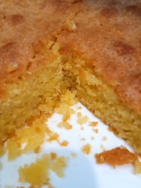 Nigella Lawson's Lemon Polenta Cake Lemon Polenta, Lemon Polenta Cake, Polenta Cake, Polenta Cakes, Cake Form, Lemon Syrup, Victoria Sponge Cake, Lemon Drizzle Cake, Drizzle Cake