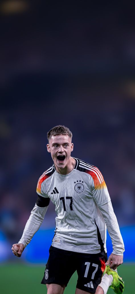 Germany Wallpaper, Arsenal Fc Players, Germany Players, Cristiano Ronaldo Young, Germany Football, Messi Photos, Football Players Images, Real Madrid Players, Football Images