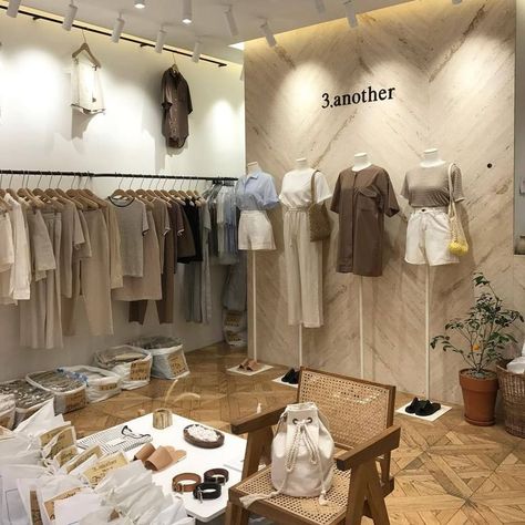 Aesthetic Boutique, Clothing Boutique Interior, Pinterest Clothes, Boutique Aesthetic, Clothing Store Interior, Clothing Store Design, Store Design Boutique, Aesthetic Clothing Stores, Aesthetic Stores