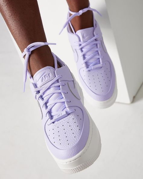 Finish Line Women on Instagram: “@nike AF1 Sage XX Low from #NikeNeedItNow Collection. Tap to shop!” Sneaker Outfits, Sneaker Trend, Dr Shoes, Basket Style, Custom Nike Shoes, Sneakers Fashion Outfits, Nike Air Shoes, Shoes Teen, Cute Nike Shoes