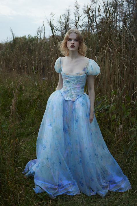 Cottagecore Wedding Dresses, Unique Jumpsuits, Colored Wedding Gowns, Beautiful Ball Gowns, Eve Dresses, Ball Gown Skirt, Floral Gown, Column Dress, Darling Dress