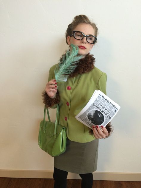 Rita skeeter Rita Skeeter Costume, Harry Potter Rita Skeeter, Snape Costume, Harry Potter Dress Up, Hogwarts Costume, Harry Potter Weekend, Harry Potter Kostüm, Book Characters Dress Up, Epic Halloween Costumes