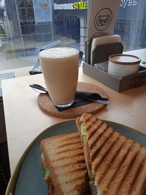 Coffee And Sandwich Aesthetic, Coffee And Sandwich, Sandwich Aesthetic, Aesthetic Rainy Day, Rainy Day Recipes, Better Lifestyle, Sandwiches For Lunch, Coffee Aesthetic, Coffee Latte