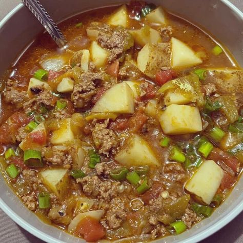 Green Chili Stew With Ground Beef, Green Chili Soup, Pork Stew Meat, Green Chili Stew, Homemade Tortilla Recipe, Chili Stew, Green Chili Pork, Green Chile Stew, Green Chili Recipes