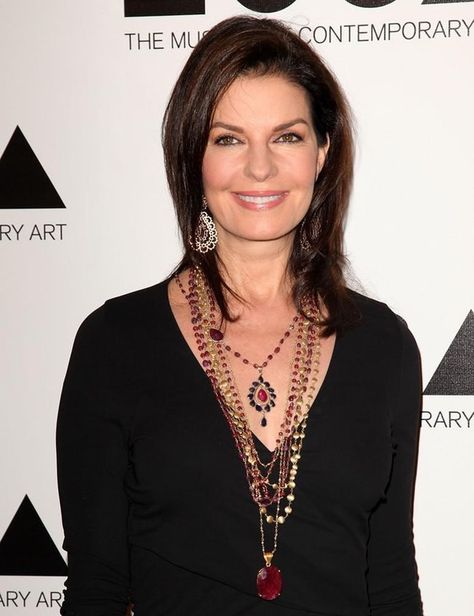 Layered Jewellery, Sela Ward, Older Actresses, Dress Layered, Aging Gracefully, Hair Pictures, Celebrities Female, Layered Necklaces, Pretty Woman