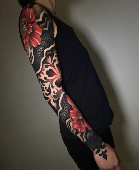 Japanese Botanical Tattoo, Tattoos Between Breast, Traditional Tattoo Prints, Blackout Tattoo, Tatuaje A Color, Japanese Sleeve Tattoos, Japanese Sleeve, Arm Sleeve Tattoos, Minimalist Tattoos