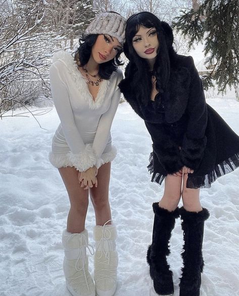 Bladee Draingang, Winter Rave Outfits, Bestie Aesthetic, Outrageous Fashion, Fur Coat Outfit, Matching Outfits Best Friend, Rave Babe, Estilo Hippy, Alt Outfits