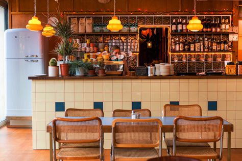 The Breakfast Club | Finch Interiors Vinyl Cafe, Oxford Uk, Retro Cafe, Pizza Design, Dining Restaurant, Casual Dining Restaurant, Bar Interior, Cafe Interior Design, Cafe Shop