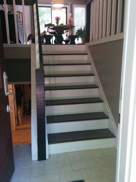 Split Foyer Staircase Gets a Makeover | Hometalk Split Level Living Room Layout Furniture, Split Foyer Entry, Split Foyer Remodel, Entry Remodel, Dark Flooring, Foyer Stairs, Split Entry, Raised Ranch, Split Foyer