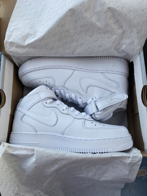 Nike Air Force1 White, Nike Force 1 Mid, Air For Es, Nike Air Force 1 Haute, Mid Nike Air Force, Nike Air Force Mid 1, Nike Air Force One Mid, Mid Air Force 1 Outfit, Air Force 1 Blanche