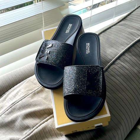 Beautiful Brand New Michael Kors Signature Sadler Slides Michael Kors Slides, Michael Kors Black, Black Silver, Slides, Michael Kors, Slippers, Size 7, Brand New, Silver