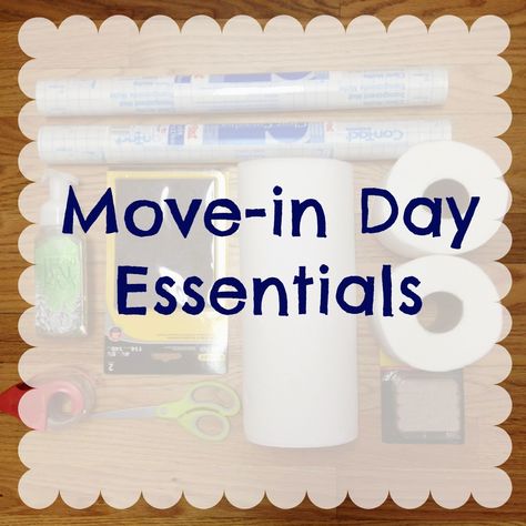 Getting Ready to Move? Moving Day Essentials! #moving #essentials #makeiteasy Moving First Day Essentials, New House Essentials, Moving Essentials, Handyman Tools, Moving To Maine, Moving House Tips, Moving Hacks, Moving Help, First Apartment Essentials