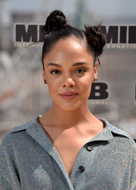 Tessa Thompson Hair, Natural Hair 2023, Bantu Knots Tutorial, Knots Hairstyle, Bantu Knot Styles, Hair Knots, Cute Bun Hairstyles, 3c Natural Hair, Bantu Knot Hairstyles