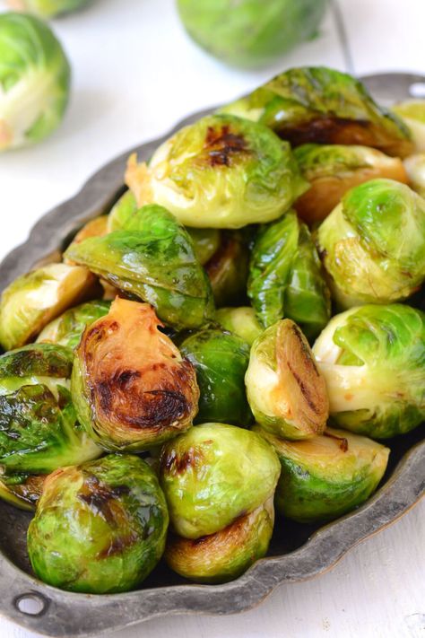 Quick Air-Fryer Brussels Sprouts (Weight Watchers) Recipe. This quick and easy side dish is ready in just 20 minutes. To make this healthy dish you will need Brussels Sprouts, olive oil, salt, black pepper, and lemon zest. It's vegetarian, gluten free, and vegan,. MyWW Points: 3 Green Plan, 3 WW Smart Points. Personal Points will vary based on individual plan. Weight Watchers Sides, Quick Easy Side Dishes, Weight Watchers Recipe, Veggie Ideas, Vegetarian Gluten Free, Easy Side Dish, Brussels Sprouts Recipe, Fit Food, Smart Points