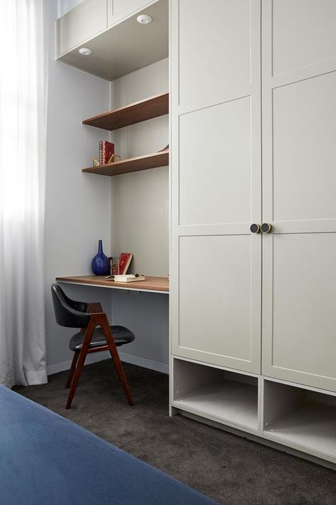 Wardrobe Desk Built Ins, Room Cabinets Bedrooms, Office Wardrobe Design, Built In Wardrobe With Desk, Built In Cabinets Bedroom, Kids Room Desk, Wardrobe Desk, Desk Wardrobe, Bedroom Built Ins