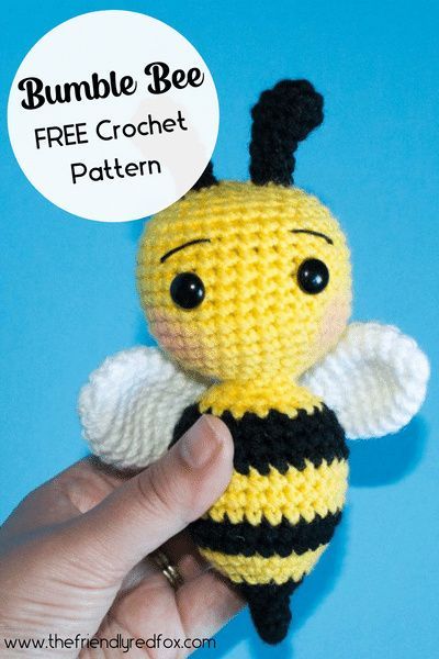 Crochet Bee Pattern, Crochet Mignon, Bee Pattern, Beginner Crochet Tutorial, Crochet Bee, Smen, Easy Crochet Projects, Crochet Hook Set, Beginner Crochet Projects