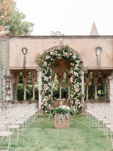 Gorgeous wedding ceremony at the tea-room at Villa Cimbrone in Ravello. Design by Exclusive Italy Weddings Villa Cimbrone Wedding, Weddings Decorations Elegant Romantic, Italy Weddings, Villa Cimbrone, Seaside Garden, Flowers In Bloom, Elegant Wedding Inspiration, Italian Garden, Ceremony Music