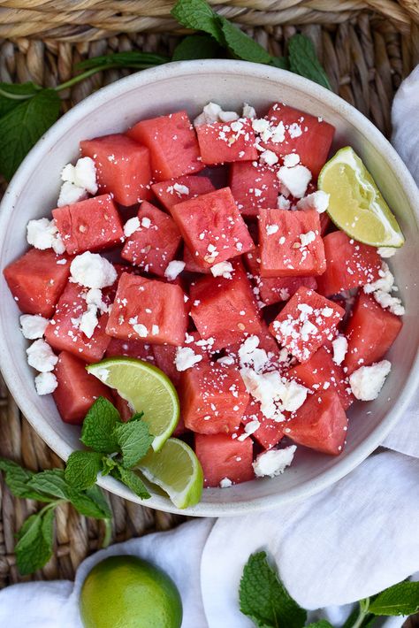 Easy Watermelon Feta Salad with Lime - perfect for Summer! | via forkknifeswoon.com Watermelon Salad Recipes, Watermelon Feta Salad, Summer Salads With Fruit, Mint Salad, Watermelon And Feta, Vegetarian Side Dishes, Watermelon Salad, Feta Salad, Watermelon Recipes