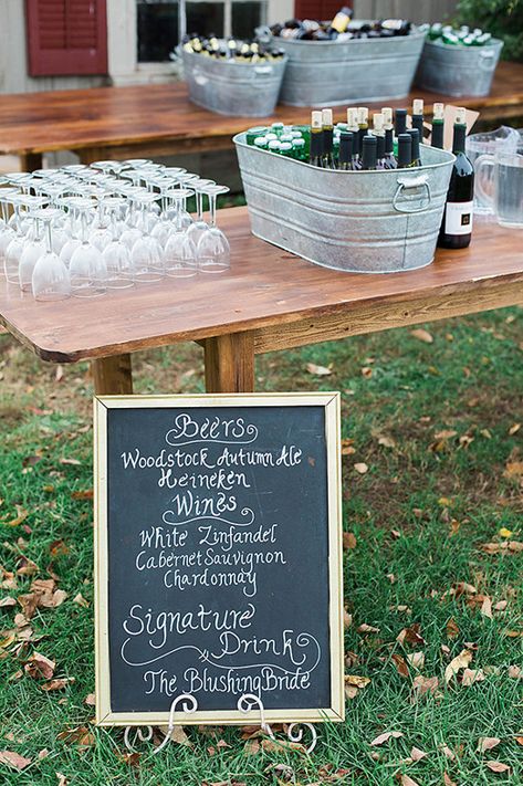 Wedding Wine Bar, Beer Bar Wedding, Beer Bar Ideas, Wedding Cocktail Hour Food, Engagement Party Bbq, Beer Station, Western Bridal Showers, Wedding Drinks Reception, Cocktail Hour Food