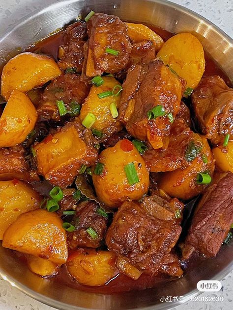 Stewed Pork, African Cooking, Soul Food Dinner, Healthy Food Inspiration, Food Babe, Healthy Food Dishes, Food Therapy, Healthy Homemade Recipes, Healthy Lifestyle Food