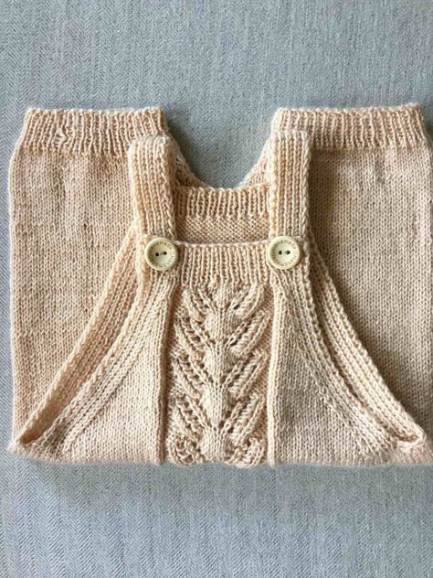 Knitted Baby Romper, Gifts For Baby Shower, Baby Romper Pattern, Knit Baby Romper, Baby Overall, Handmade Buttons, Baby Sweater Knitting Pattern, Knitted Clothes, Gifts For Baby