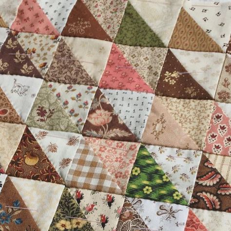 Heather on Instagram: "A little hand quilting in the ditch for this doily on a rainy day. Hope you’re having a lovely one! 🌿 #handsewn #reproductionfabric #patchwork #handquilting" Handsewn Quilt, Hanky Quilt, Hand Tied Quilt Knots, Hand Quilted Log Cabin Quilt, Vintage Hankie Dress Quilt, Pine Hollow Patchwork Forest Quilt, Rainy Days, Mini Quilts, Hand Quilting