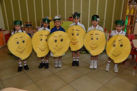 Mango Day Celebration –The best way to celebrate Summers. Saffron Public School arranged Mango Day Celebration in its compound where students brought different products made with the mango and the students showed their interest and enthusiasm. Mango Day Decoration In School, Mango Day Activity For Kids, Mango Day Celebration In School, Yellow Day Celebration In Preschool, Preschool Graduation Decorations, Principal Office, Fall Classroom Door, Office Board, Fall Classroom