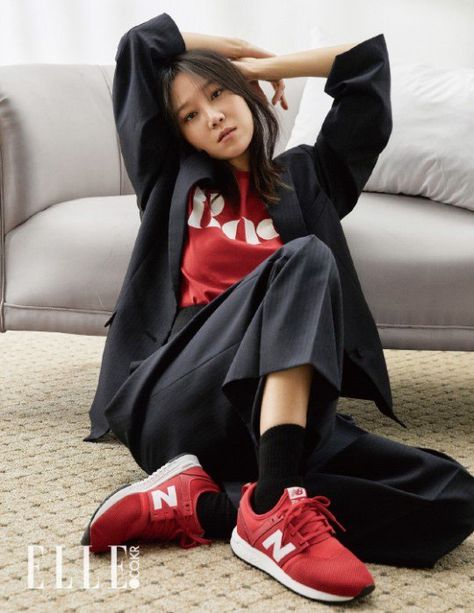 Actress Gong Hyo Jin partnered with sports brand 'New Balance's latest product, the '247 Classic', for fashion magazine 'Elle'! With '24 hours, 7 days' in mind, the actress illustrated the comfort and convenience of wearing the sneakers on a daily basis, looking semi-casual in a black stripe patterned suit and a red t-shirt with matching red sneakers. Gong Hyo Jin, Elle Korea, Evolution Of Fashion, Korean Star, New Balance Sneakers, Korean Actresses, Sports Brands, 가을 패션, Korean Actress