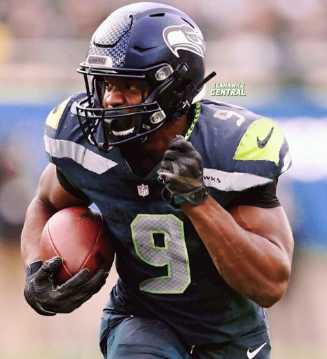 Kenneth Walker Seahawks, Ken Walker, Kenneth Walker, Cool Football Pictures, Football Pictures, Nfl Players, Seattle Seahawks, Hawks, Nfl Football