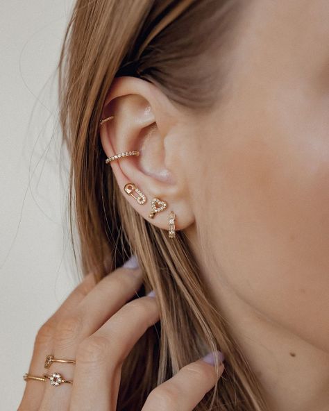 @heyhappinessofficial posted to Instagram: We love our new studs & ear cuffs! :sparkles:⁣ Which is your favorite here? Win a 40 € giftcard :gift:⁣ ⁣ How to participate :point_down:⁣ - Follow us⁣ - Share your best photo wearing our jewelry and tag us using #HHAPPINESS and @heyhappinessofficial⁣ - Your account must be public⁣ ⁣ 3 Winners selected and announced every Wednesday :sparkles: #earparty #earringsoftheday #detailshot #golddetails #jewelleryfashion #jewelleryaddict #jewelleryinspiration Earring Stack, Pearl Earring Set, Huggie Earrings Gold, Diamond Ear Cuff, Earring Charms, Small Earrings Studs, Pearl Set, Pearl Gemstone, Sterling Silver Hoop Earrings