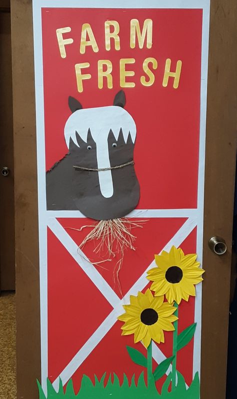 Farm Door Decorations Classroom, Barnyard Classroom, Farm Classroom Theme Decor, Farm Vbs, Farm Classroom, Farm Classroom Theme, Farm Theme Preschool, Farm Door, Farm Animal Crafts