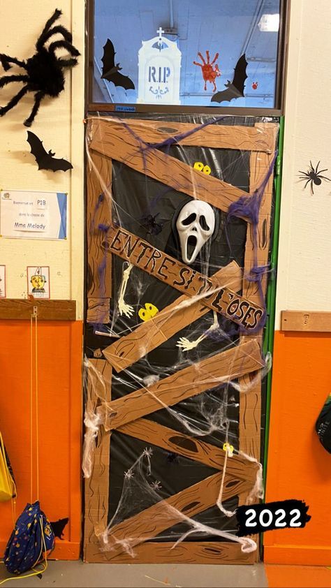 #witch halloween costume #halloween front porch decor #halloween door decor #easy diy halloween decorations #halloween door decorations contest Door Decorations Contest, Halloween Door Decorations Contest, Fall Halloween Nails, Halloween Door Decorations Classroom, Porta Halloween, Outdoor Design Ideas, Halloween Nails Ideas, Scary Halloween Decorations Diy, Easy Diy Halloween Decorations