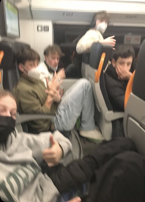 Train Friends Aesthetic, Group Of Friends Trip Aesthetic, Train With Friends Aesthetic, Train Aesthetic Friends, Slytherin Friend Group Aesthetic, Friend Trip Aesthetic, Friends Adventure Aesthetic, Slytherin Friend Group, Train Pictures Aesthetic