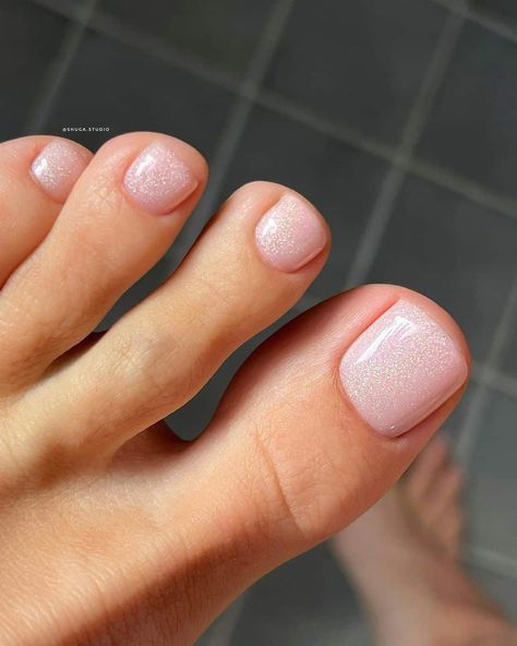 Easy Summer Nails, Gel Toe Nails, Toe Nail Color, Cute Toe Nails, Summer Toe Nails, Pink Nail Polish, Bride Nails, Pink Nail, Neutral Nails