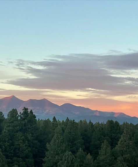 Stick Season Aesthetic, Winter Arizona, Sunset Phone Wallpaper, Arizona Aesthetic, Granola Aesthetic, Sunset Scenery, Dream Trips, Flagstaff Arizona, Flagstaff Az