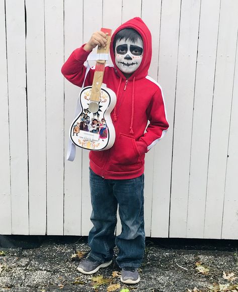 Coco Costume, Halloween Makeup Sugar Skull, Coco Disney, Teacher Costumes, Costumes Ideas, Disney S, Costumes Halloween, Halloween Projects, Diy Costumes