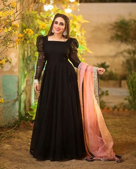 #anarkalisuit, anarkali suit,anarkali dress,anarkali suit design, anarkali suit design 2022,plain anarkali, long anarkali suit design,plain full sleeve anarkali suit, New Long Frock Models, Long Frock Models, Frock Designs For Women, Full Sleeve Gowns, Frock Models, Full Sleeves Dress, Party Wear Gowns, Long Frock Designs, Long Gown Design