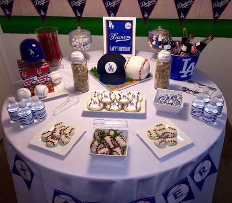 Dodger Party, Dodgers Baby Shower Ideas, Dodgers Birthday Party, La Dodgers Birthday Party, Dodgers Party, Baseball Theme Birthday, Baseball Wedding, Sports Baby Shower, Baseball Theme Party