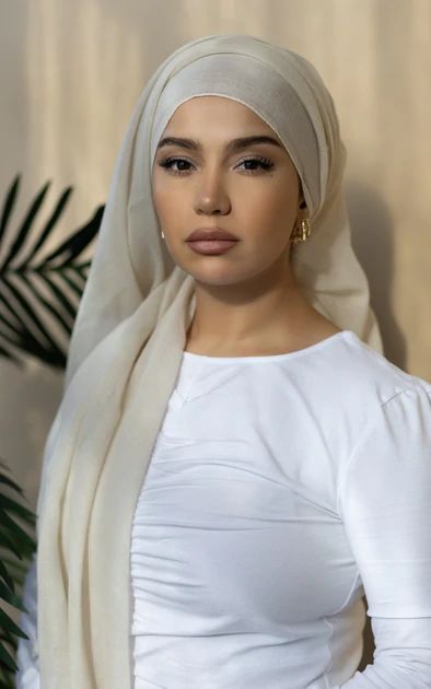 Christian Veils, Hijab Fashion Summer, Hijab Style Tutorial, Hair Wrap Scarf, Mode Turban, Hair Scarf Styles, Head Scarf Styles, Hijab Scarf, Creative Hairstyles